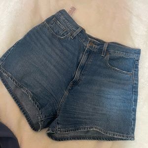 Levi’s High Loose Shorts size 29